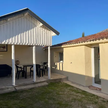 Chez Moon Joli Renove Proche Centre Et Parking Prive