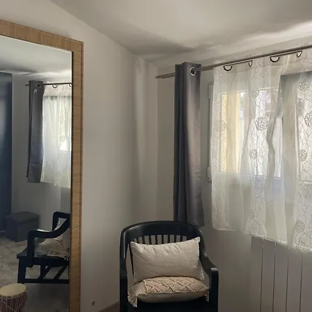 Chez Moon Joli Renove Proche Centre Et Parking Prive *